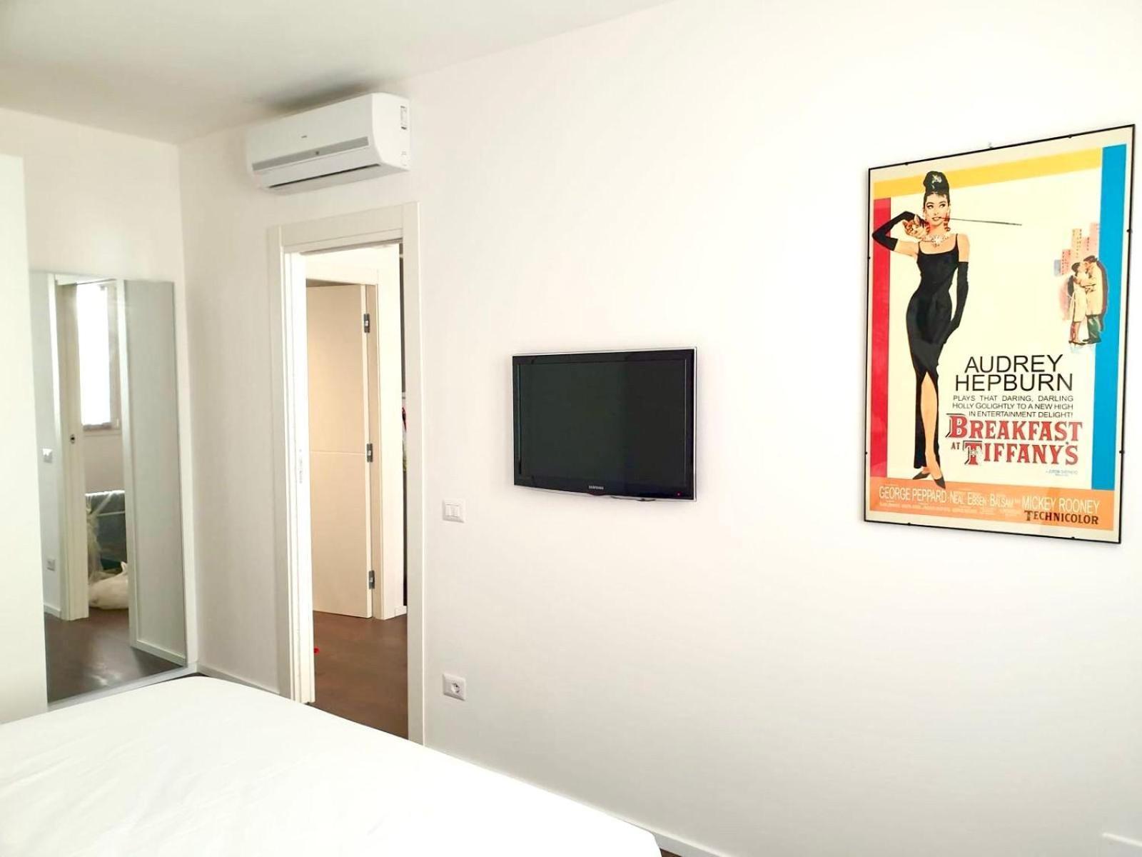 Appartamento Cinema Impero - Posto Auto Privato Sienne Chambre photo